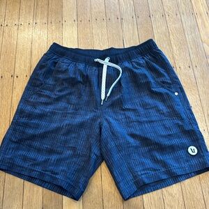 Men’s Vuori kore shorts size small